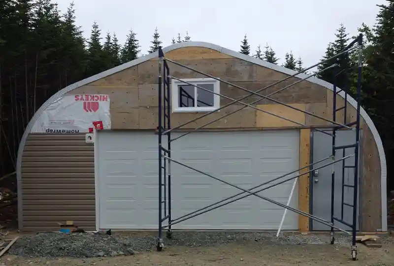 Front wall finishing of a steel building